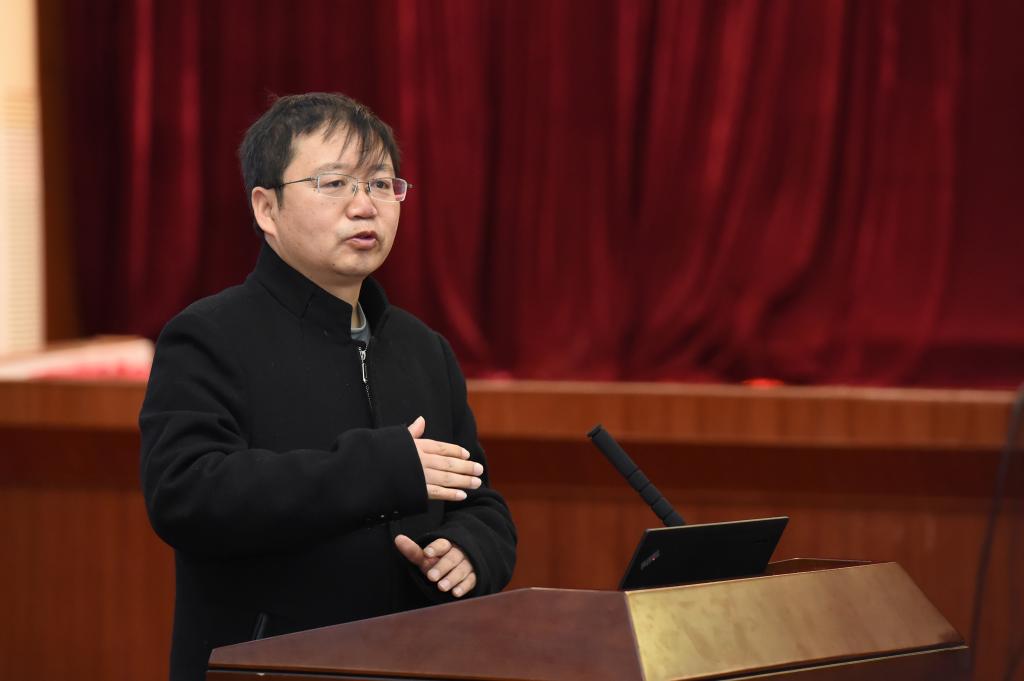 专家发言